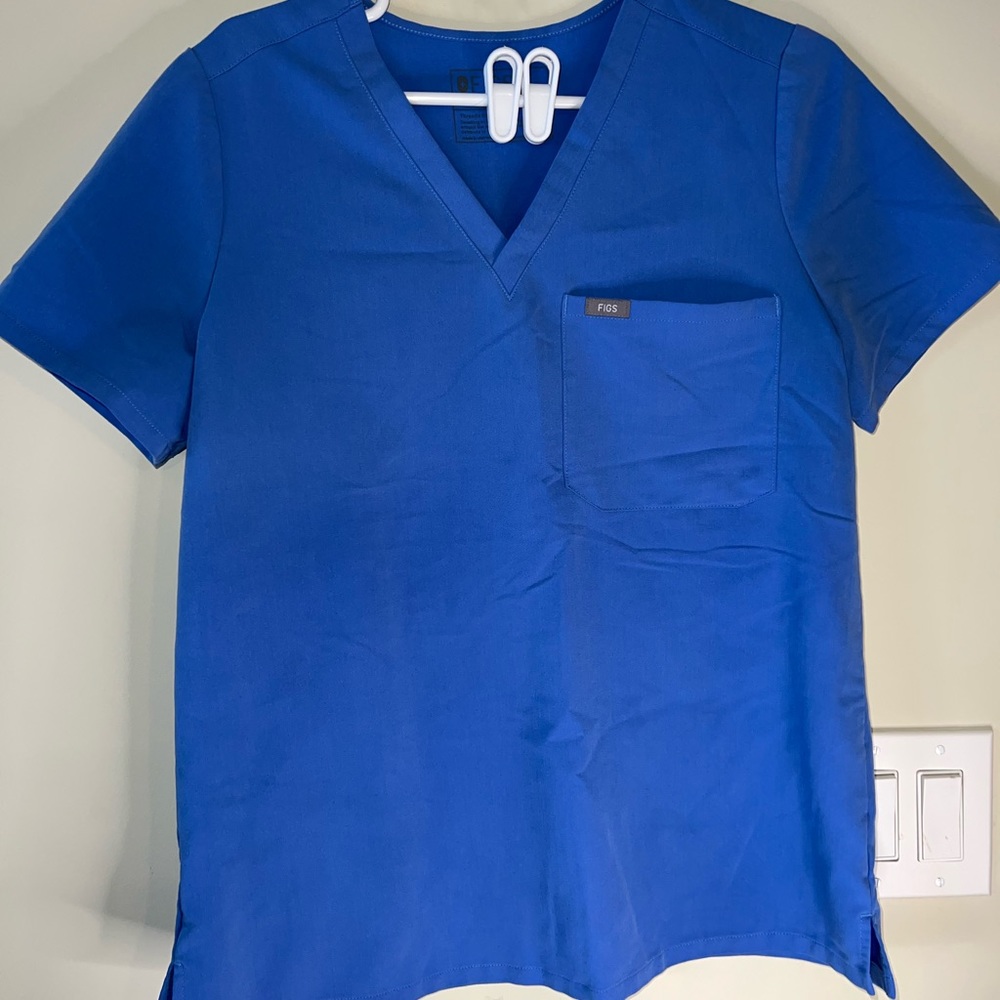 FIGS SCRUB top medium blue
